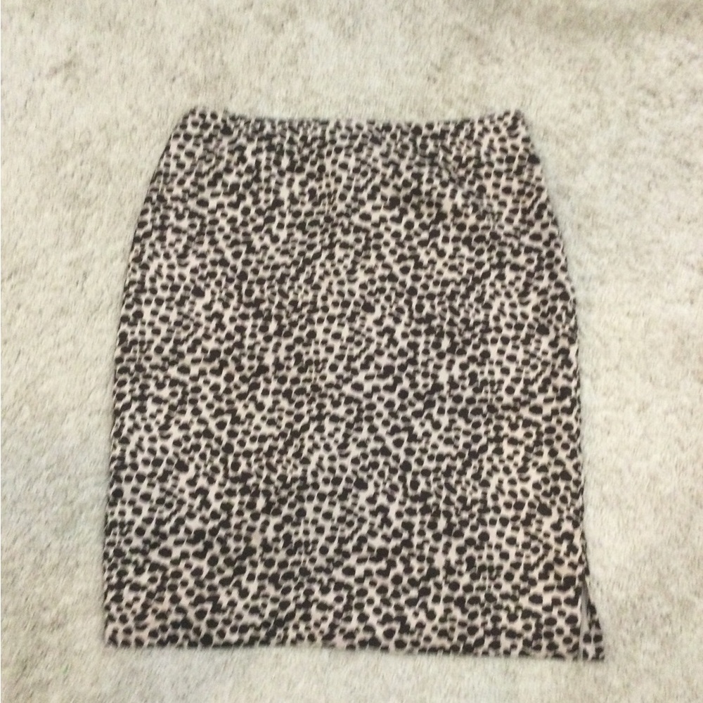 Jaclyn Smith Black and Cream Skater Skirt